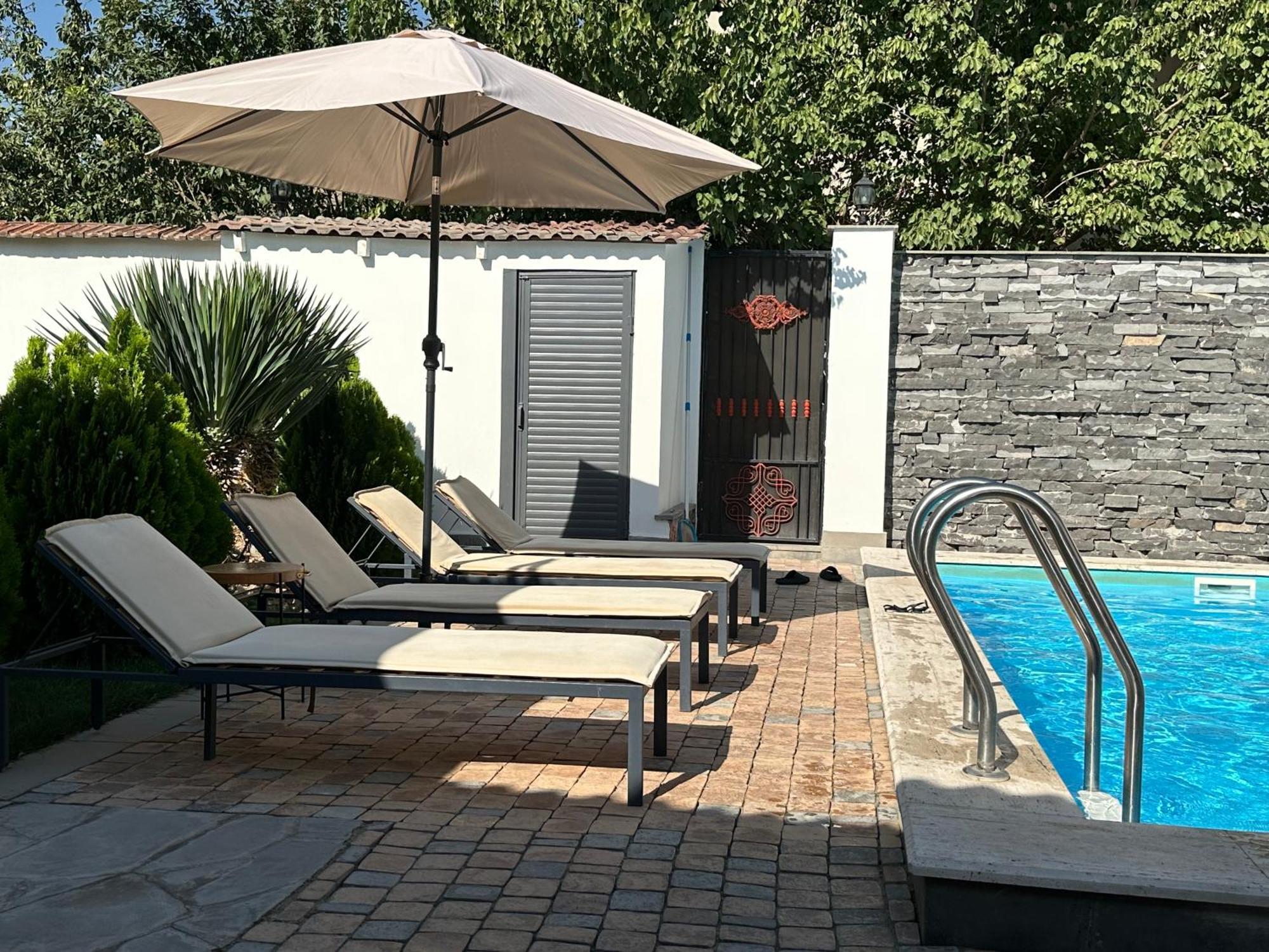 Garden Lounge Hotel Jerevan Eksteriør billede