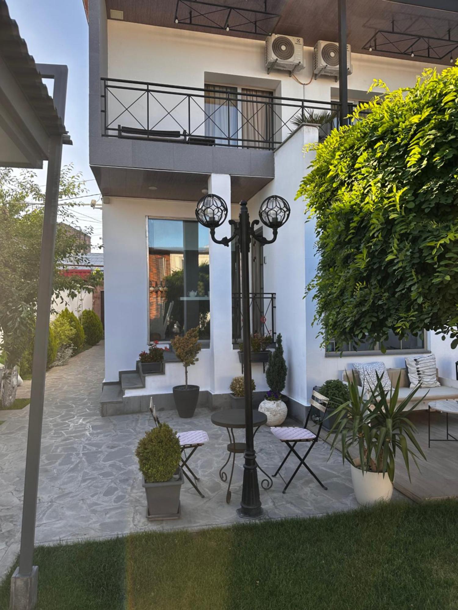 Garden Lounge Hotel Jerevan Eksteriør billede